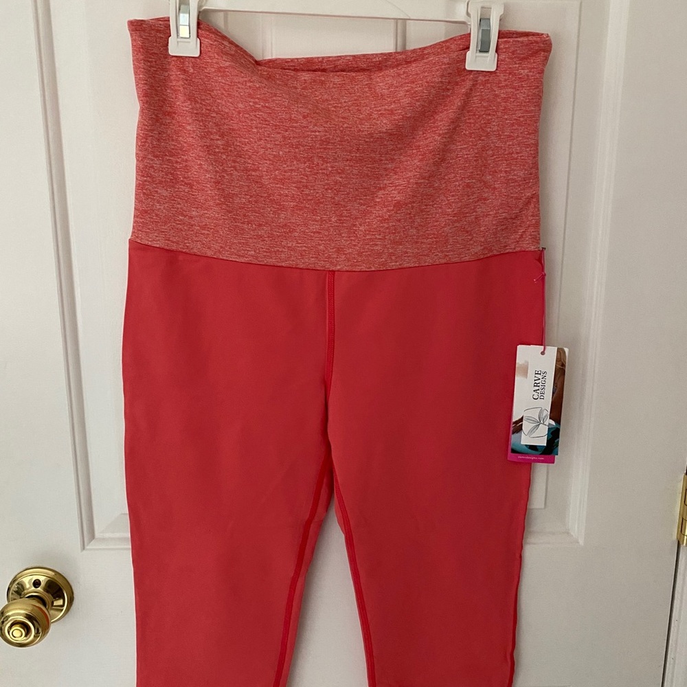 Carve designs yoga capri